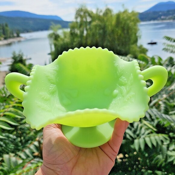 Fenton Uranium Lime Green Satin Footed Candy Dish With Handles Geiger Checked - Picture 9 of 15